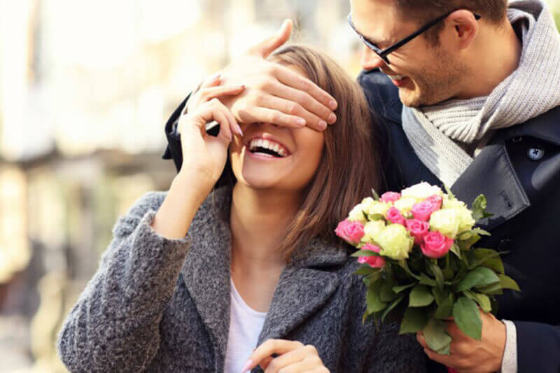 LES AMOUREUX ONT MOINS DE RISQUES DE TOMBER MALADES